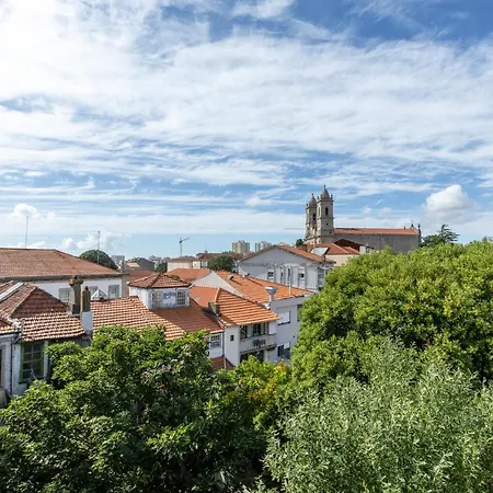 ! Luminous 2br Floor ! Praca Da Republica Oporto