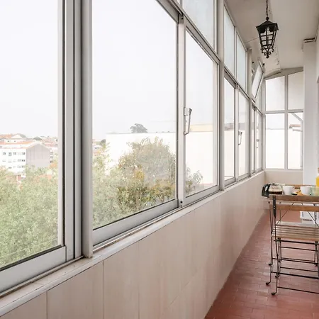 ! Luminous 2br Floor ! Praca Da Republica * Porto